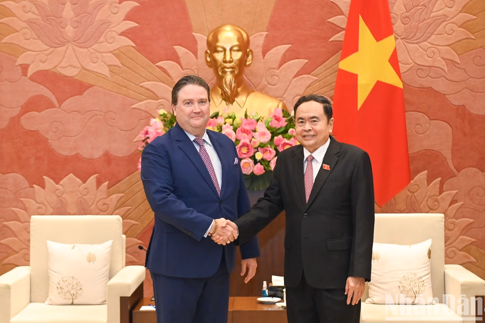 越南国会主席陈青敏会见美国驻越南大使马克·纳珀【组图】