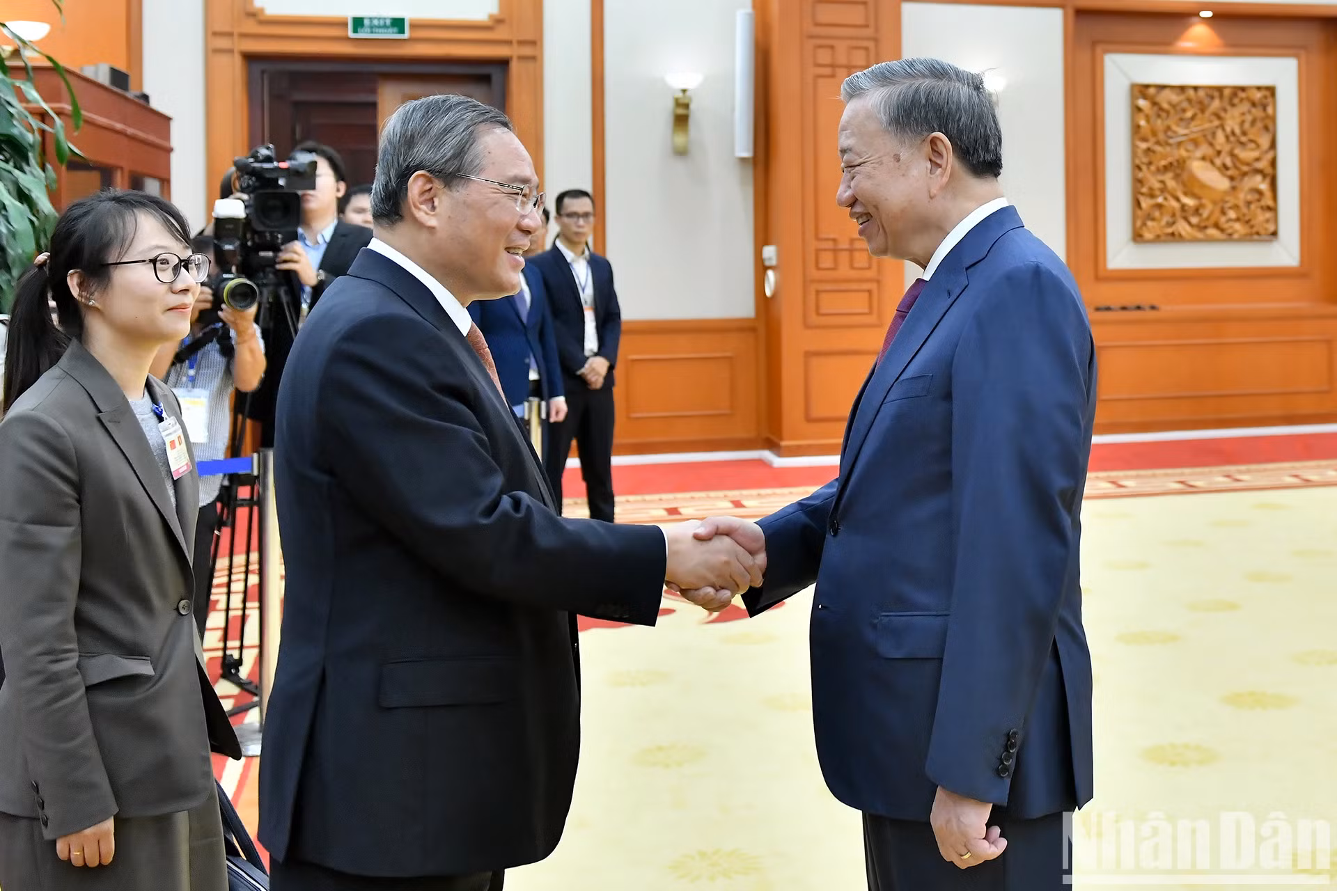 越共中央总书记、国家主席苏林会见中国国务院总理李强。