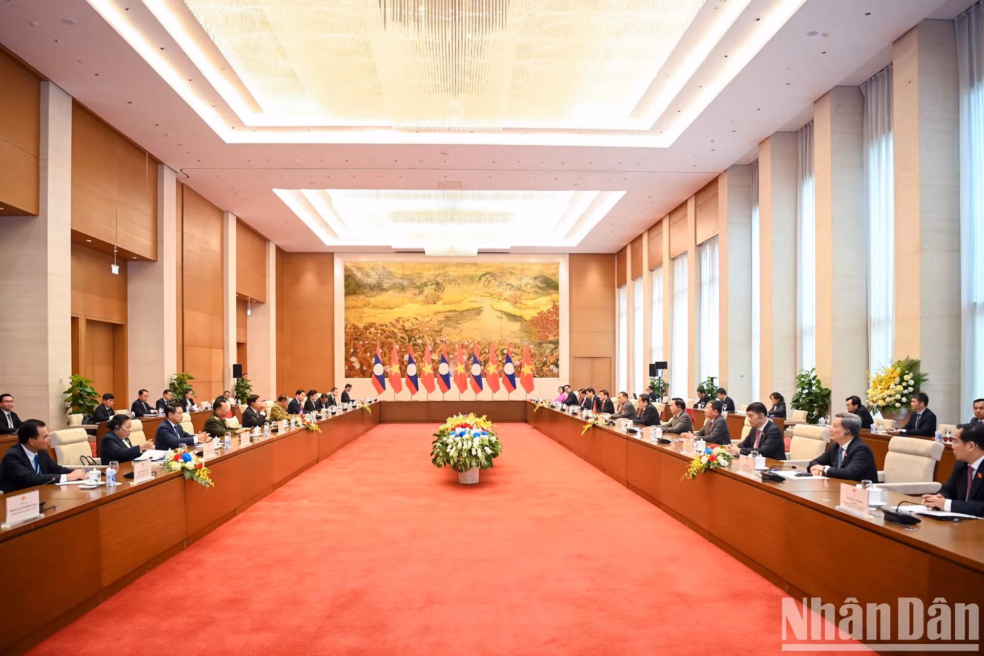 会见场景。 会见场景。