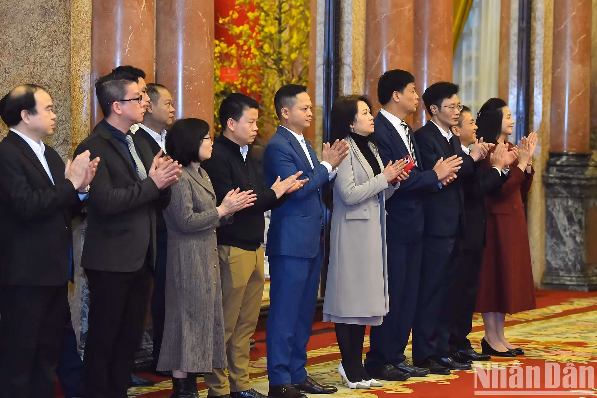 国家主席办公厅干部人员出席新春见面会。