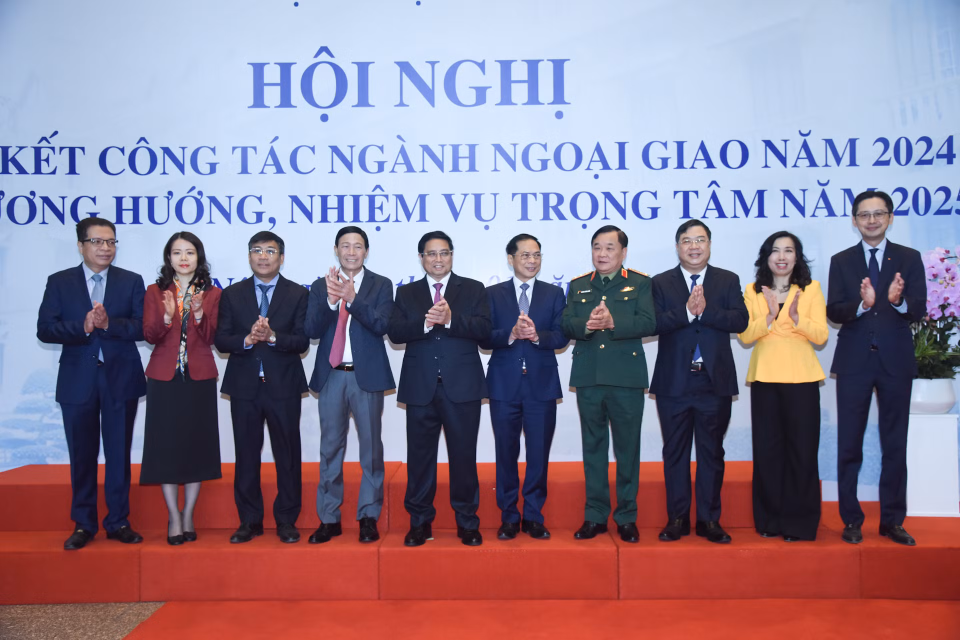 越南政府总理范明正出席外交部门2024年工作总结暨2025年任务部署会议【组图】
