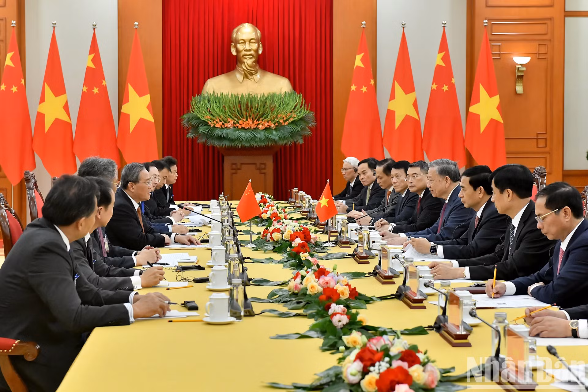 会见场景。