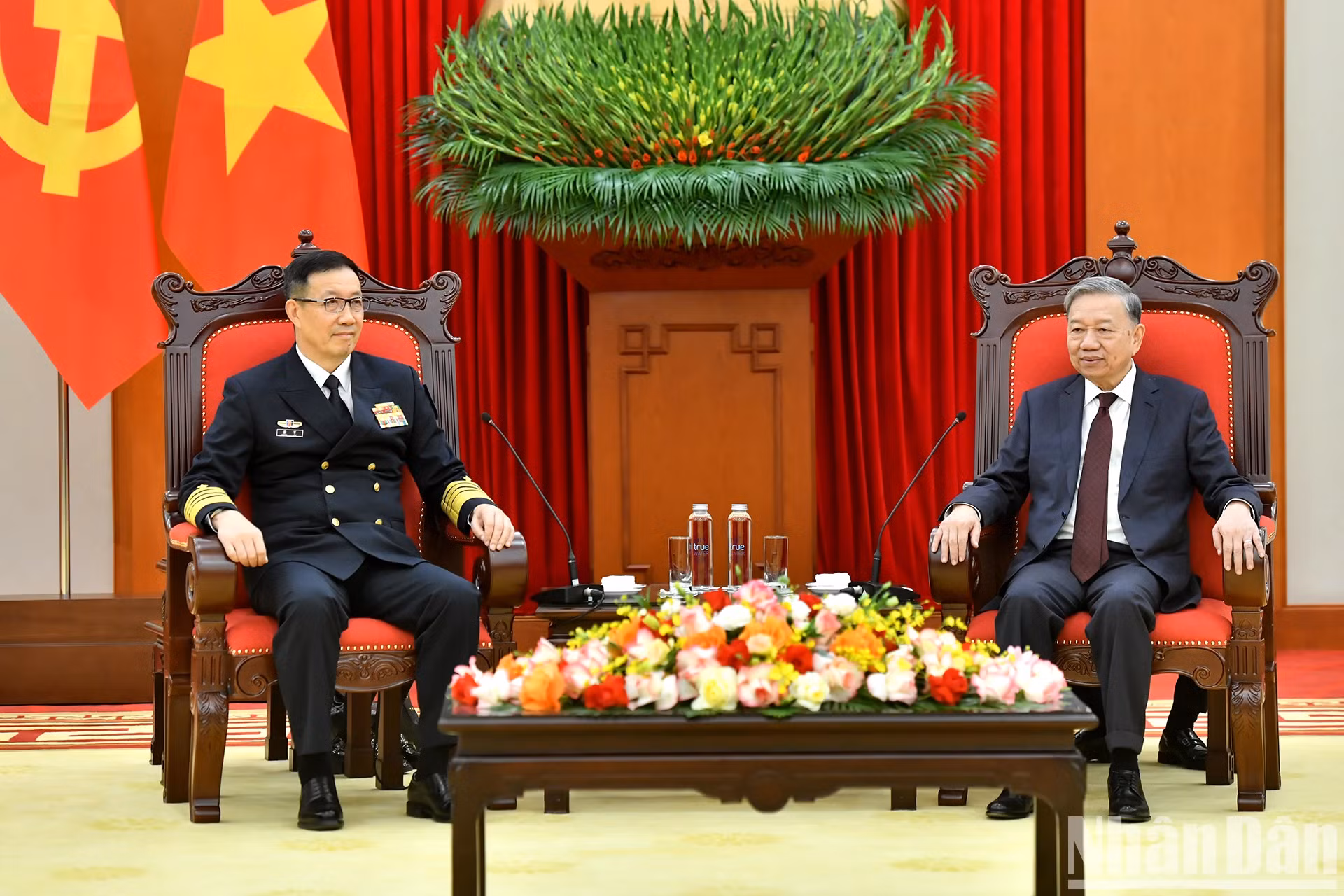 越共中央总书记苏林会见中国国防部长董军【组图】