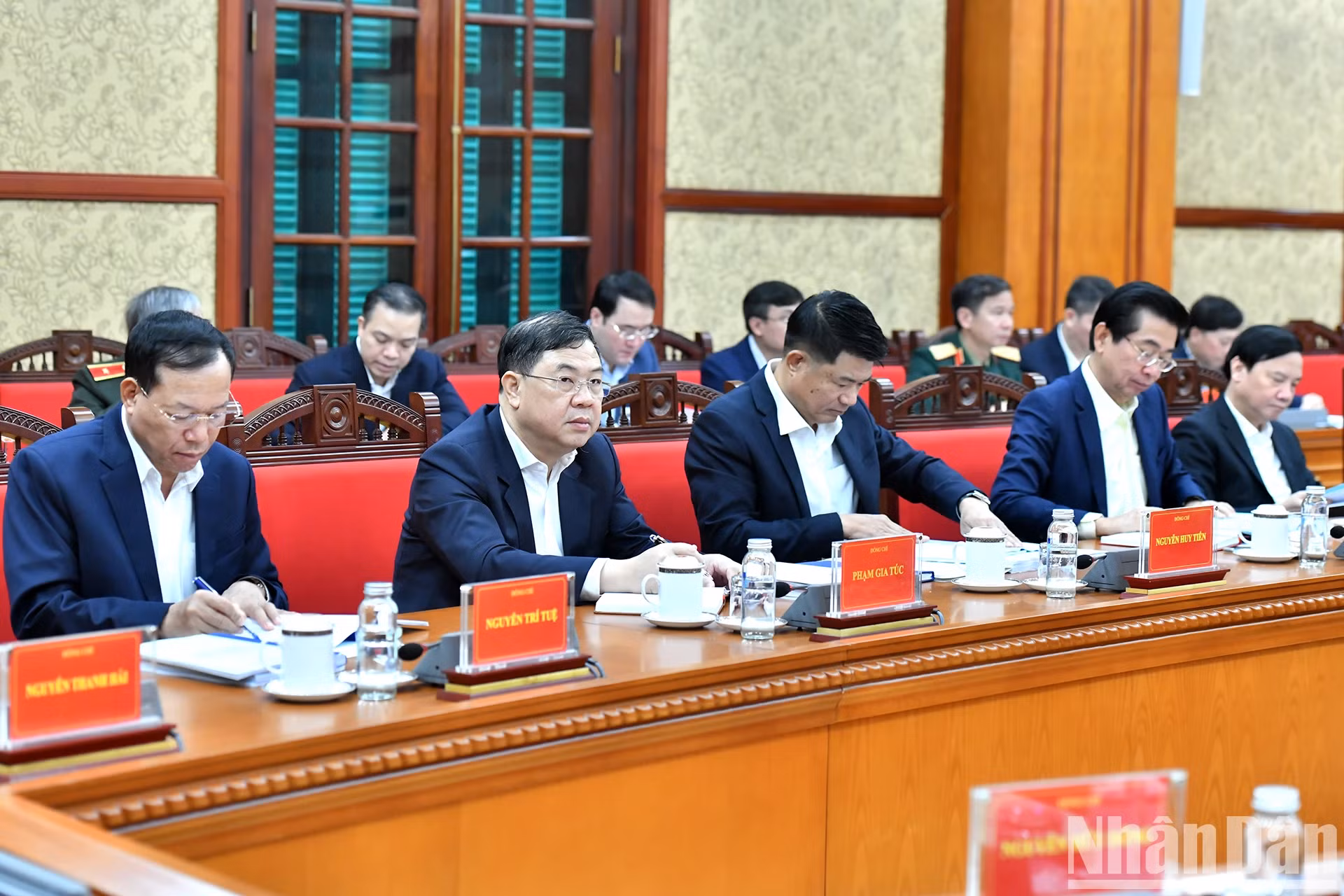 与会代表。