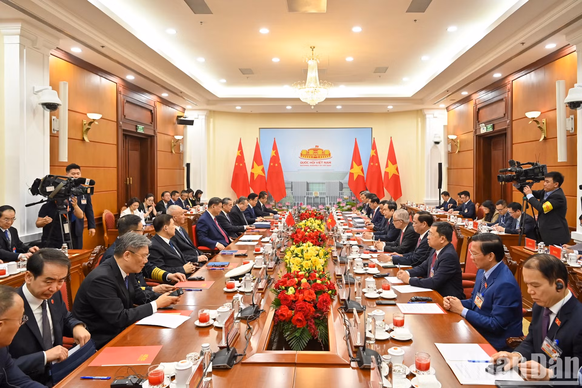 越南国会主席陈青敏会见中共中央总书记、中国国家主席习近平【组图】 ảnh 3