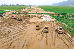 附图。