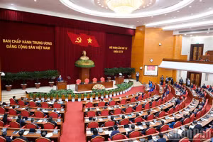 越南共产党第十四届中央委员会第四次全体会议闭幕会。（登科 摄）
