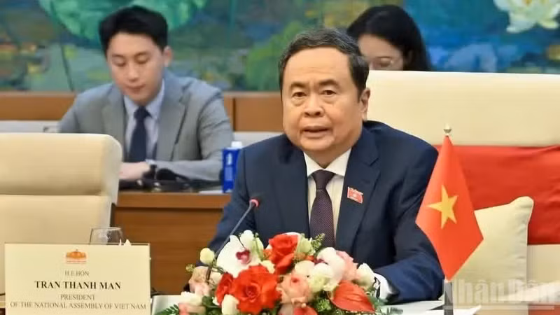 国会主席陈青敏和夫人于2026年9月6日至11日对韩国和蒙古国进行正式访问。