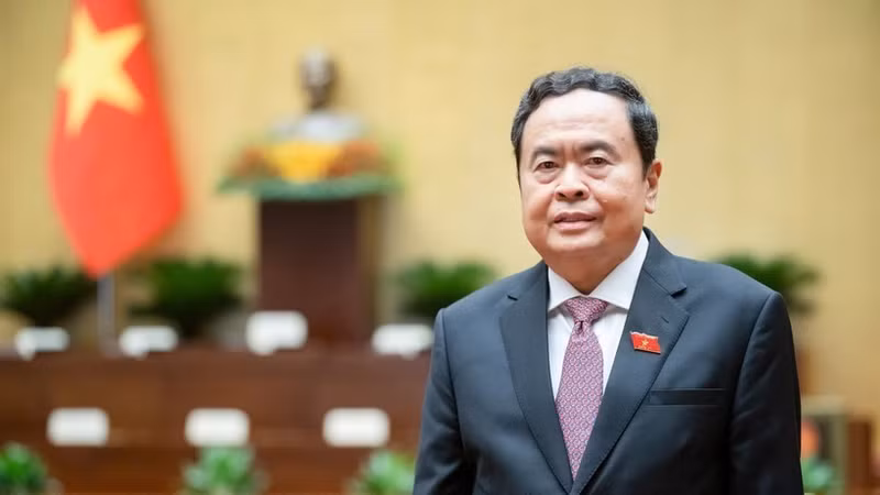 越南国会主席陈青敏。
