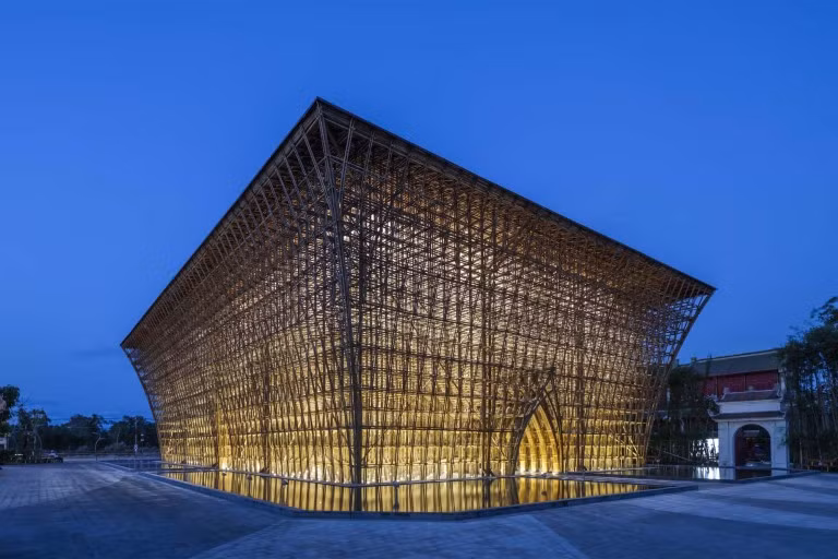 武重义建筑事务所（VTN Architects）作品“富国大世界迎宾馆”。