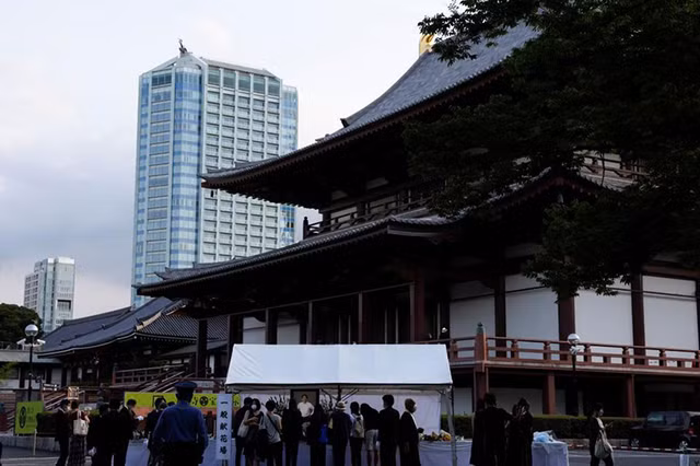 已故日本前首相安倍晋三葬礼在东京增上寺举行（组图） ảnh 4