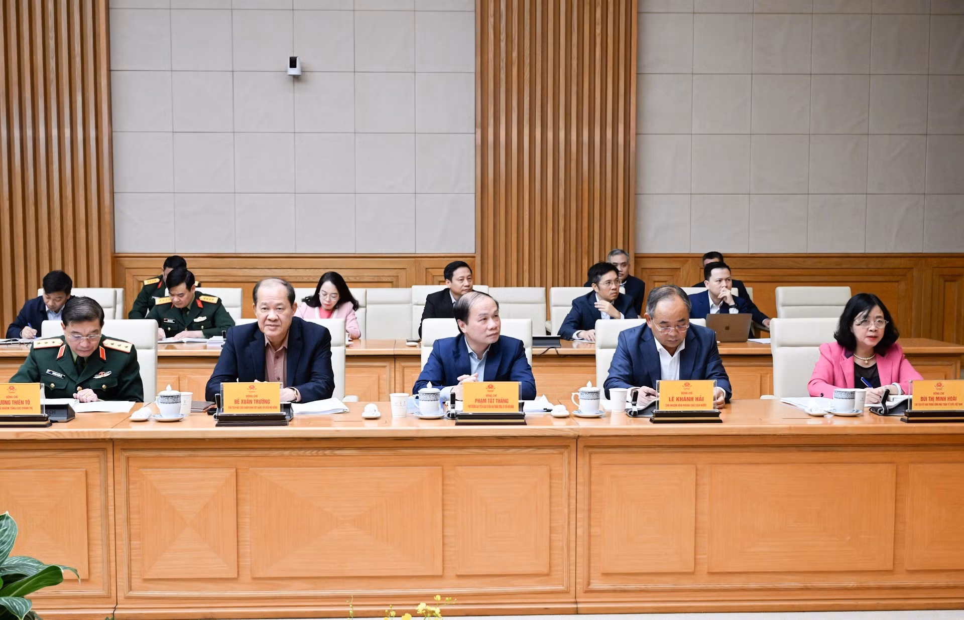 thutuong3.jpg