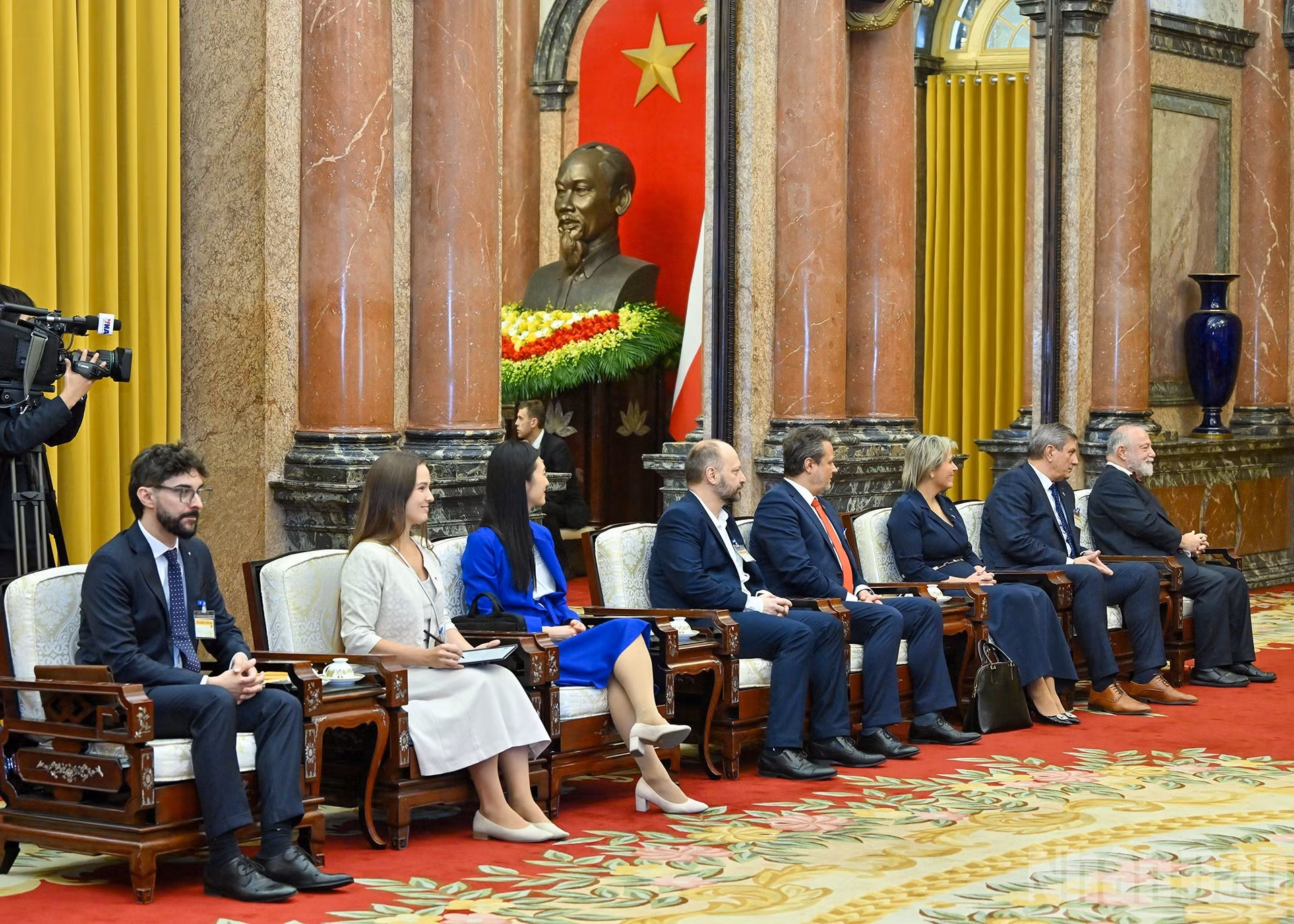 luongcuong6.jpg