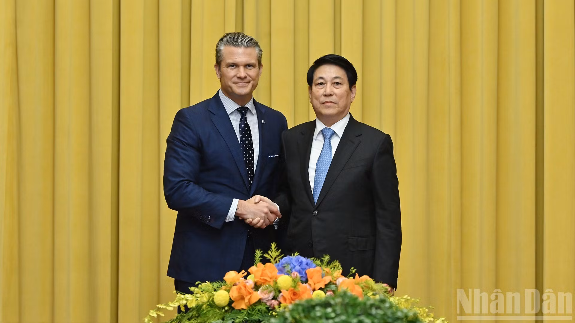 越南国家主席梁强与美国战争部长皮特·赫格塞思。