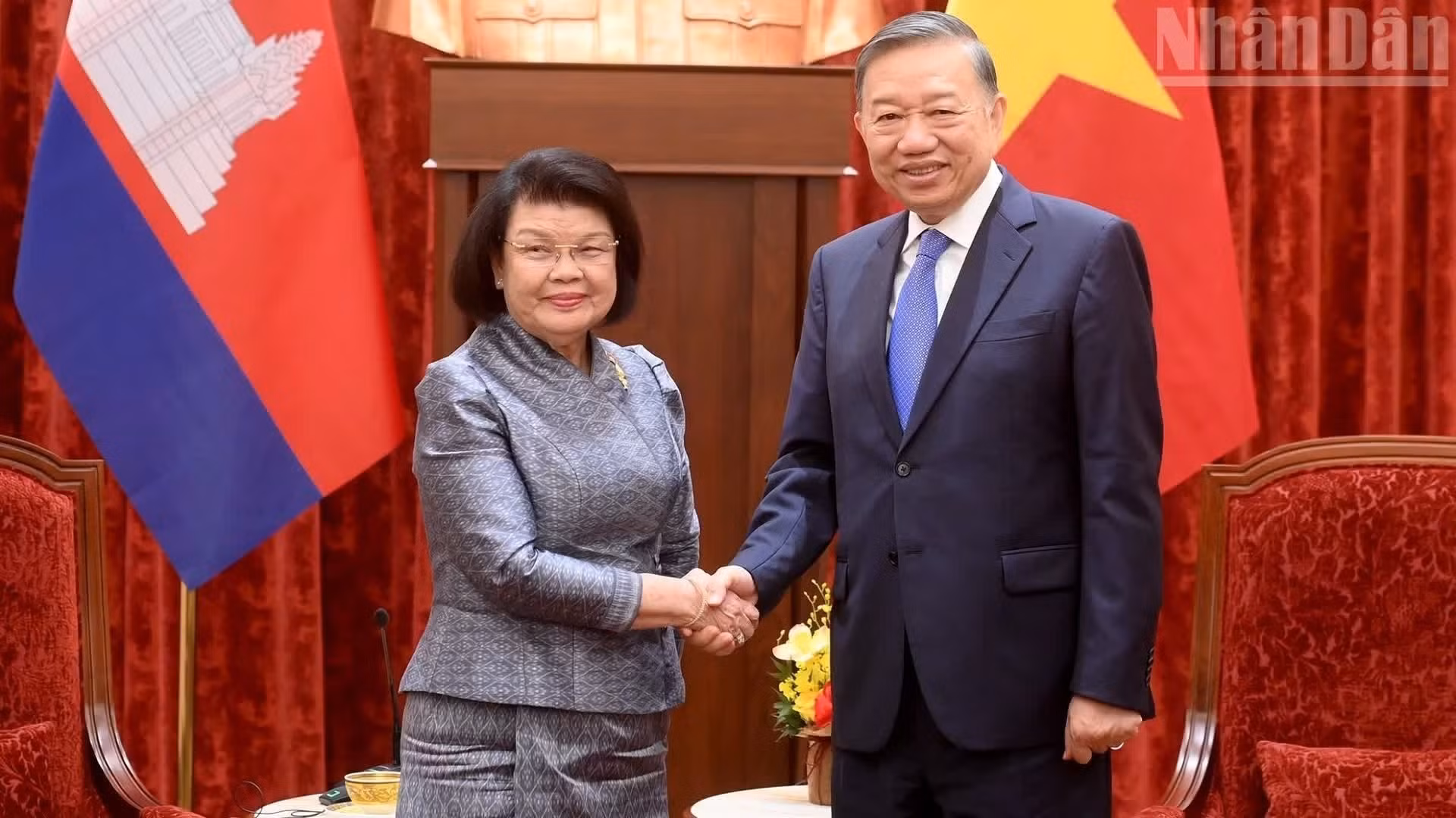 越共中央总书记、国家主席苏林会见柬埔寨国会主席昆索达莉。