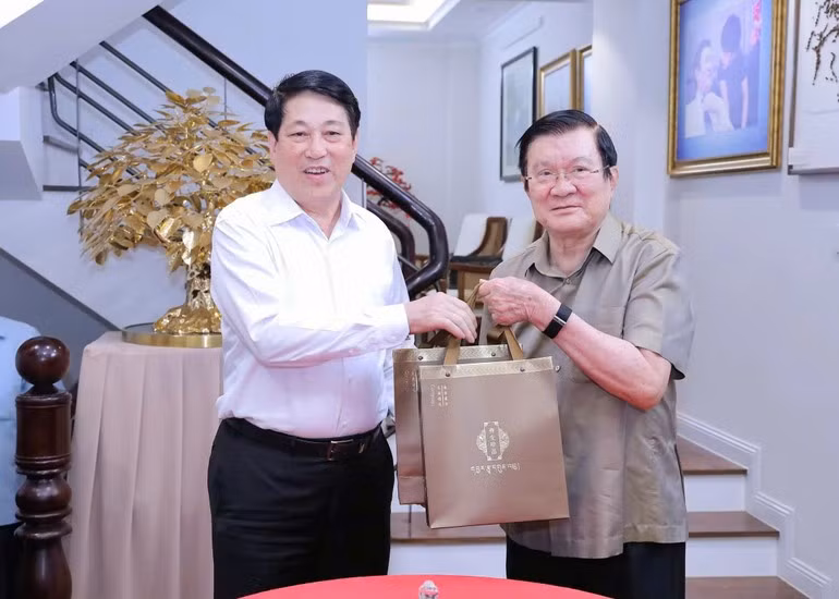 truongtansang.jpg