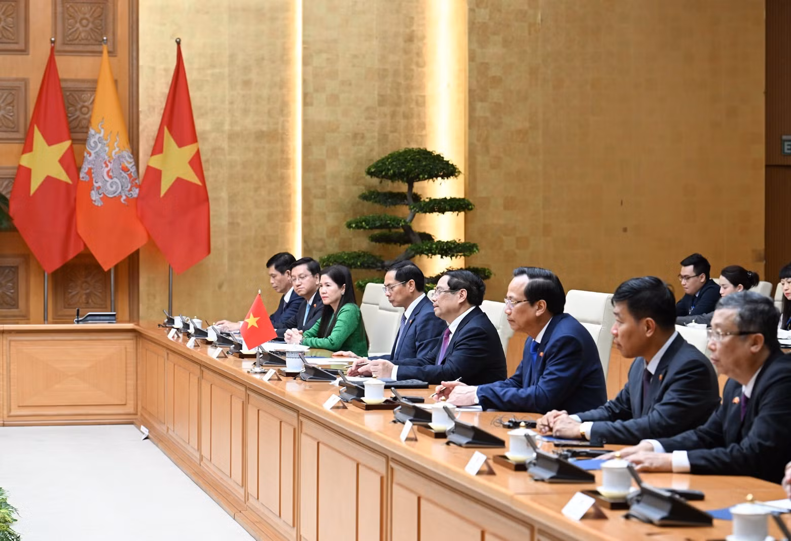 thutuong6.jpg