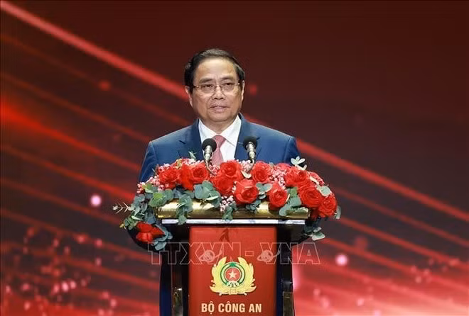 范明正总理启动“全民维护祖国安全”运动。（图片来源：越通社）