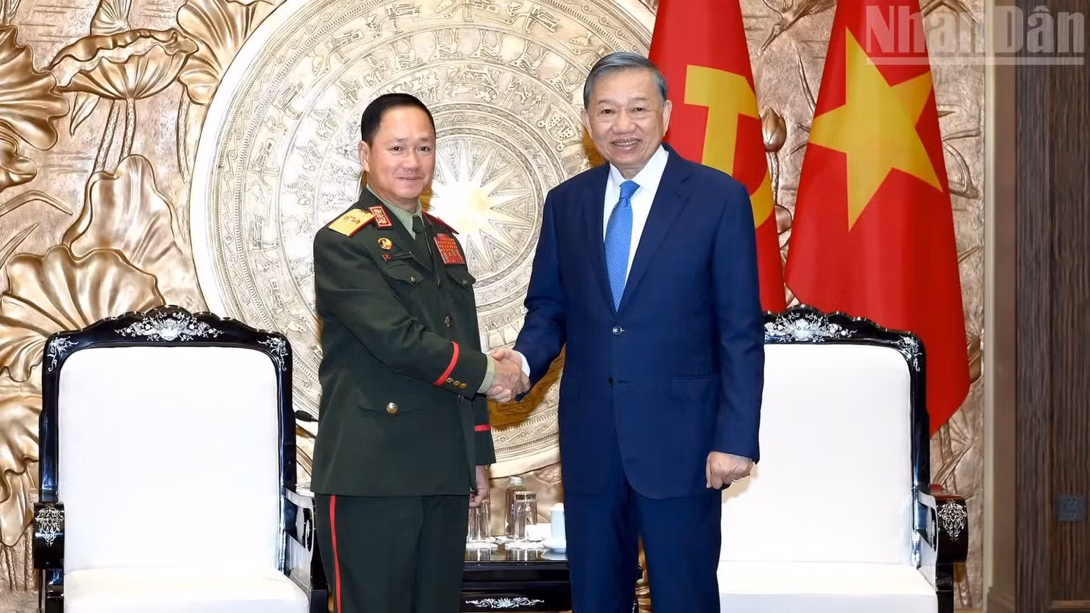lao.jpg