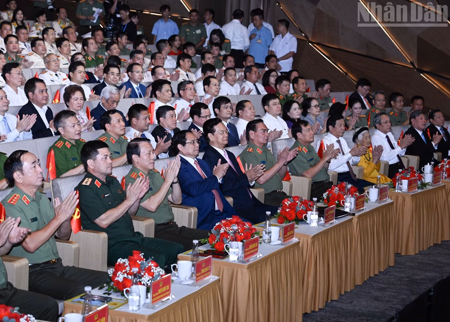 thutuong3.jpg
