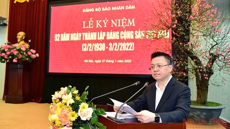 《人民报》社总编辑黎国明在仪式上发言。（成达 摄）