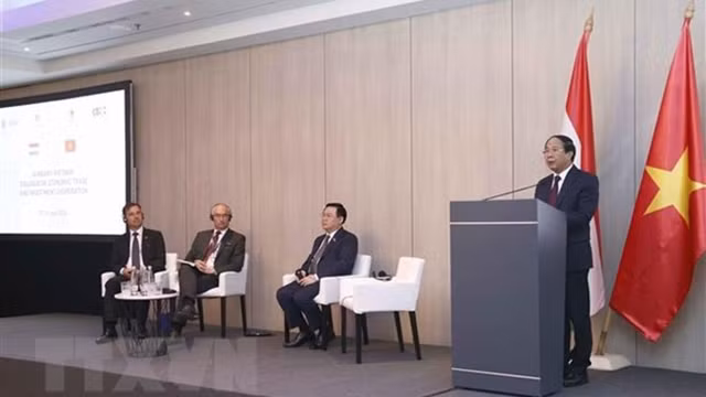 匈牙利外交与对外经济国务秘书彼得·安德拉斯·斯塔雷。（图片来源：越通社）