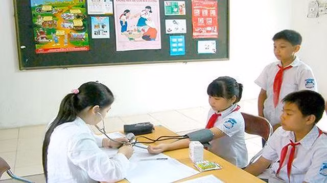 附图。