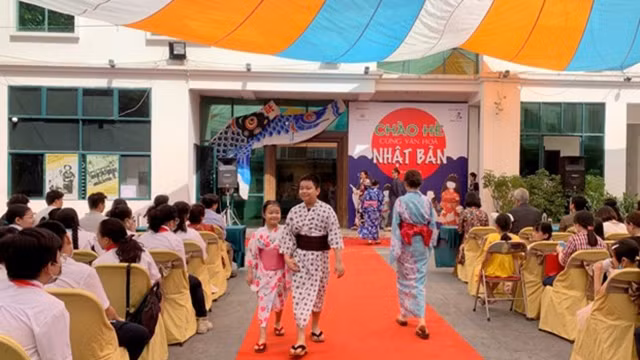 题为“夏天你好”的日本文化日活动正在越南妇女博物馆举行。