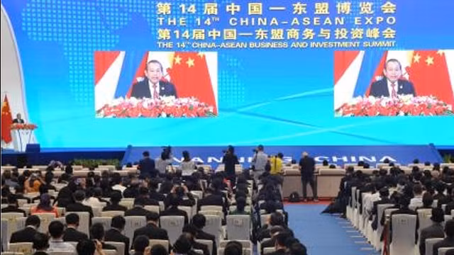 越南政府副总理张和平在开幕式上发表讲话。（图片来源：越通社）
