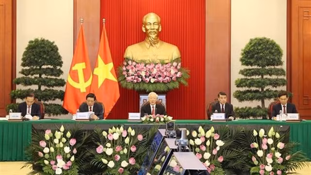 出席中国共产党与世界政党领导人峰会的越共中央总书记阮富仲一行。（图片来源：越通社）