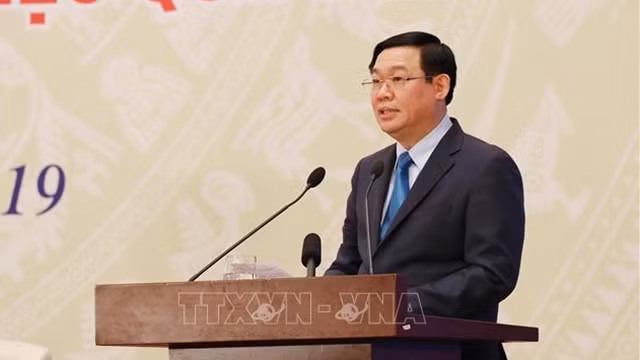 王廷惠副总理发表讲话。