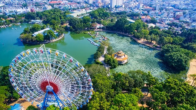 附图：胡志明市一角。
