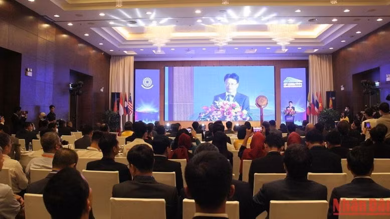 第42届东盟铁路局长会议开幕。