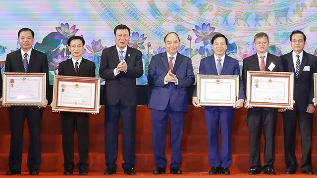 授勋仪式。