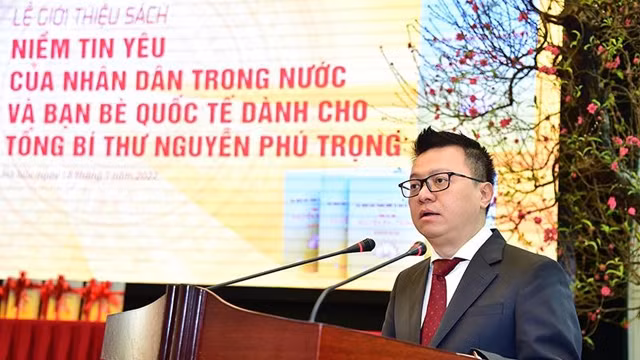 黎国明同志发表讲话。