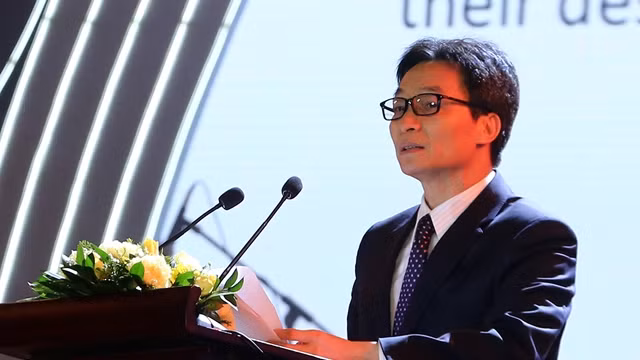 越南政府副总理武德儋在开幕式上发言。