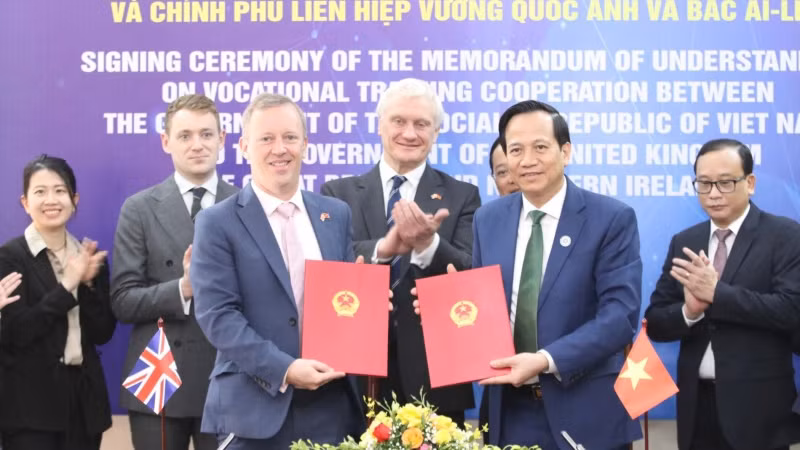 合作备忘录签署仪式。
