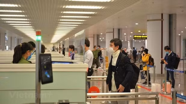 附图。