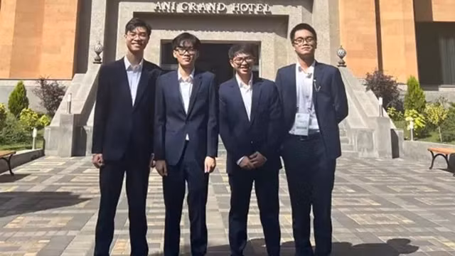 越南学生在2022年国际生物奥林匹克竞赛获得一银三铜。