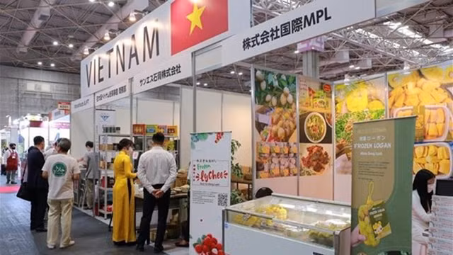 附图。