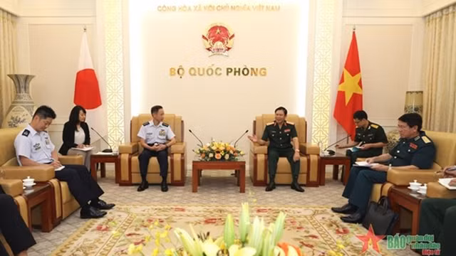 见面会场景。（图片来源：人民军队报）