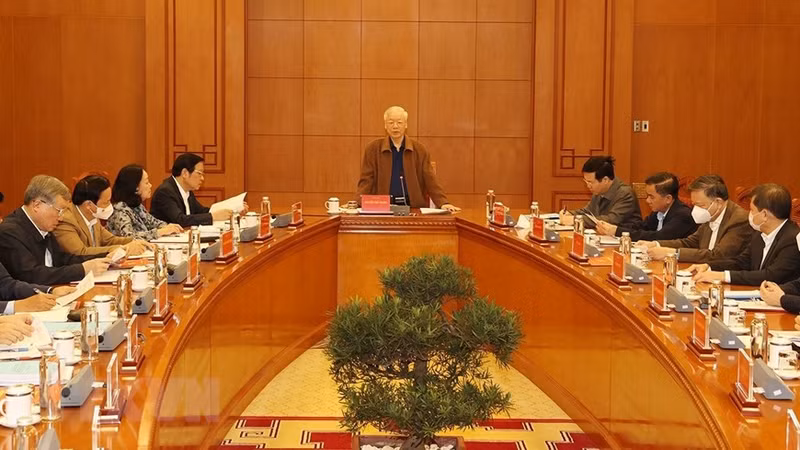 阮富仲总书记主持召开中央反腐败指导委员会常委会会议。（图片来源：越通社）