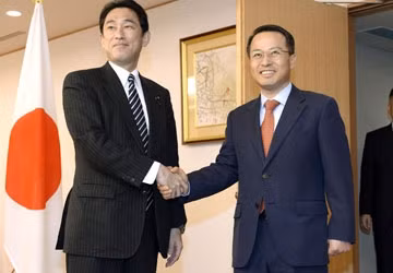 日韩努力改善双方关系