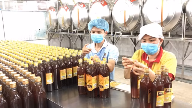 附图。