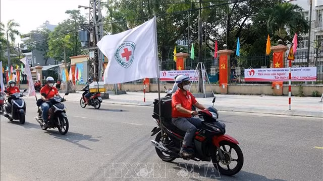 f附图。