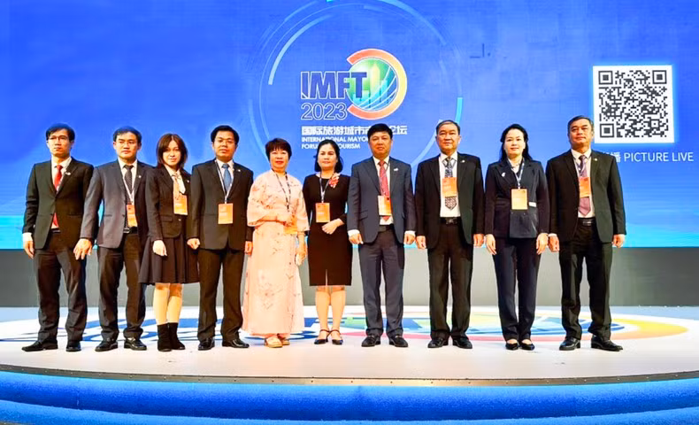 岘港市代表团出席2023中国(郑州)国际旅游城市市长论坛。 岘港市代表团出席2023中国(郑州)国际旅游城市市长论坛。