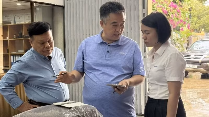 韩国企业对一批由 Simexco DakLak 特种咖啡壳制成的500公斤咖啡果皮茶进行检验。