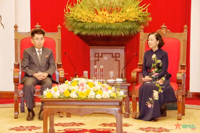 会见场景。