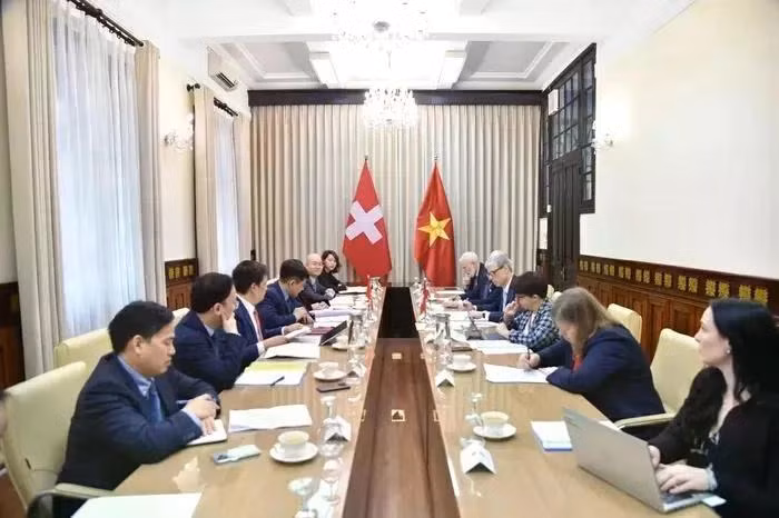 越瑞政治磋商场景。