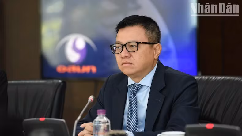黎国明同志强调了越泰两国新闻机构的良好合作关系。 黎国明同志强调了越泰两国新闻机构的良好合作关系。